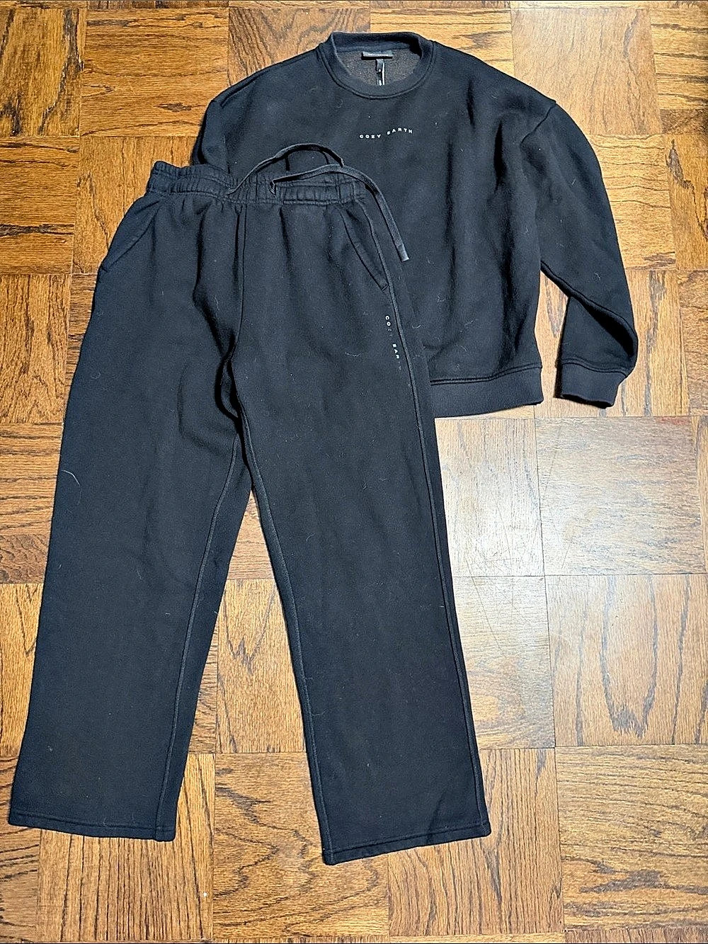 Cozy Earth Pullover Crew and Jogger Set Black Lounge Set Small